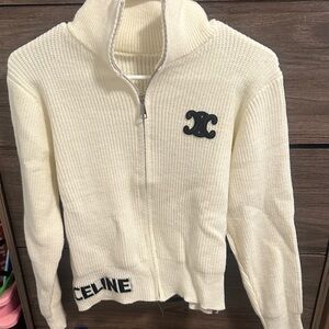 Cream Ribbed Zip-Front Turtleneck Sweater with Logo size M